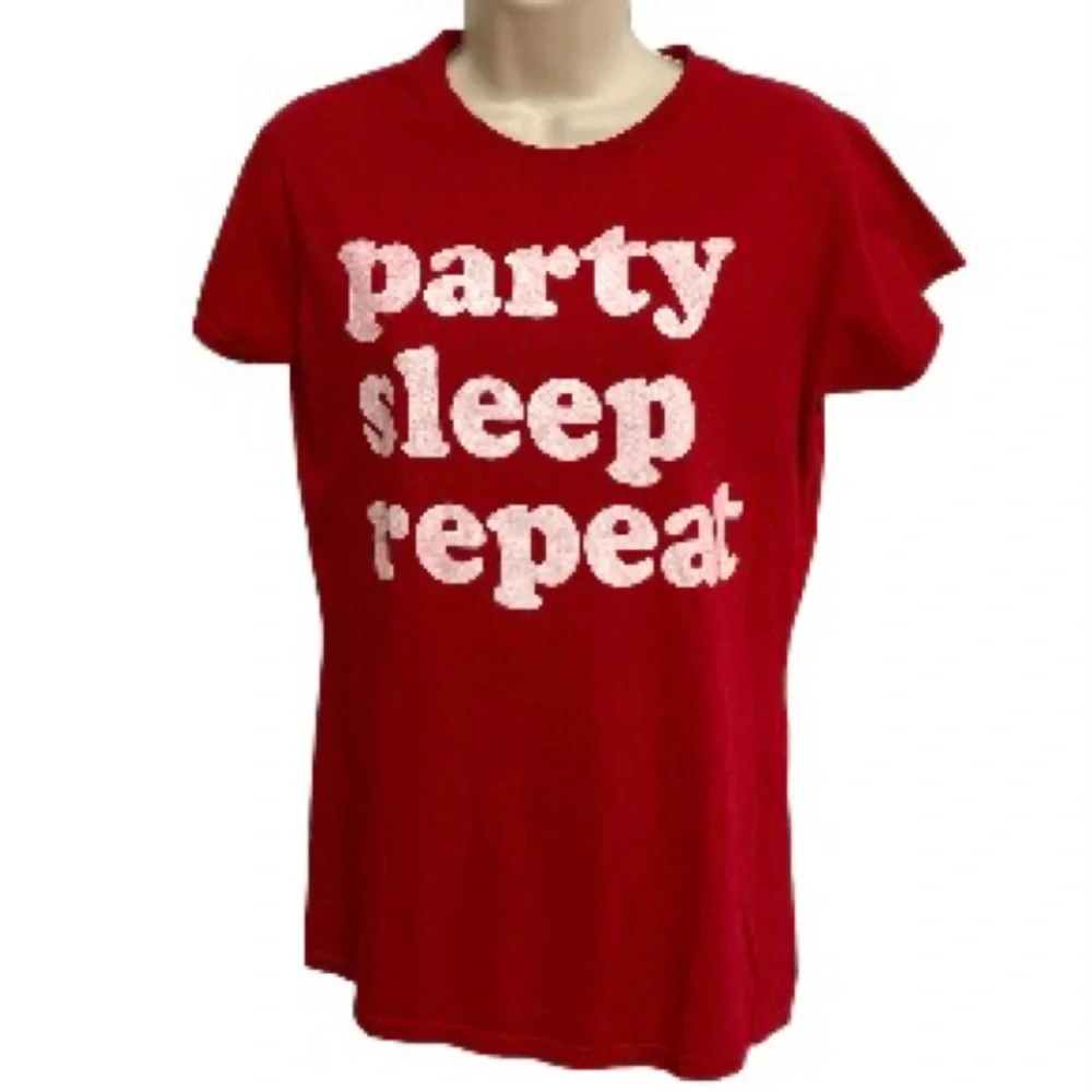 PARTY SLEEP REPEAT Red and White Crew Neck T shirt Juniors Large - Picture 1 of 11